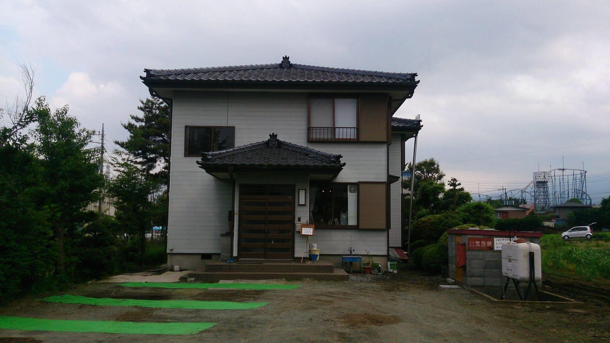 Teishaba Guesthouse&Cafe Fujiyoshida Extérieur photo